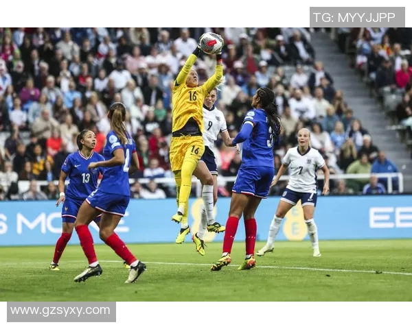 喜力欧洲杯激情四溢球迷齐聚共庆足球盛宴的热血时刻